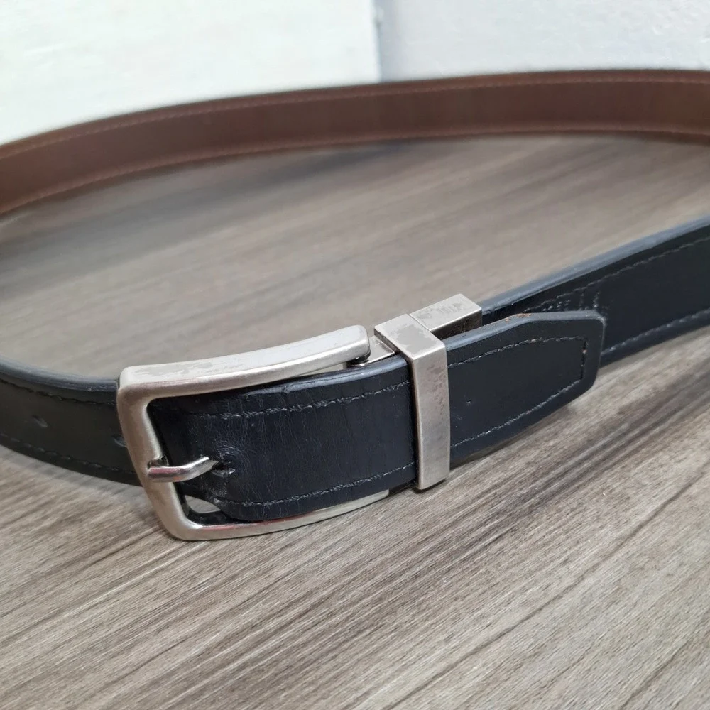 Men's Size 40 Reversible Leather Belt Black Brown Silver Swivel Buckle WM-19820